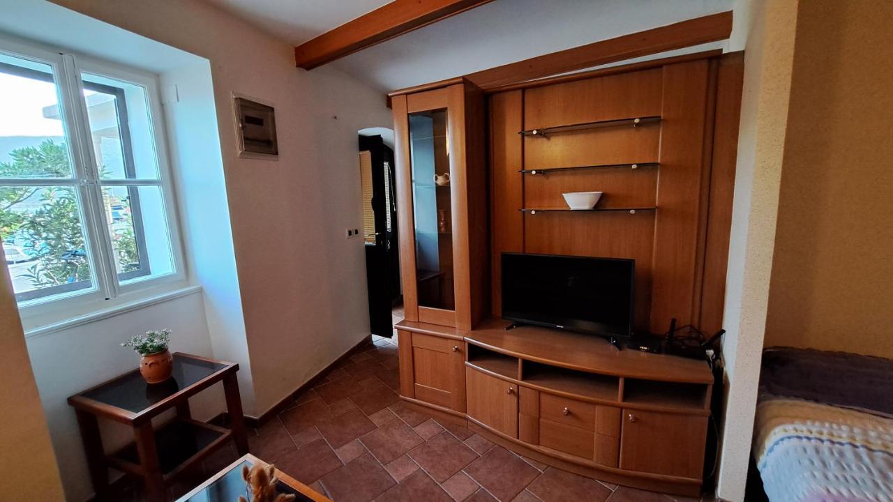 Baska Studio Seaview Εξωτερικό φωτογραφία